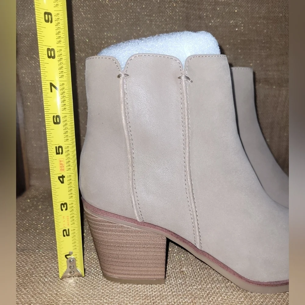 Mia Women's Sz 10 Side Zip Ankle‎ Boots Tan Faux Leather Stacked Heel New In Box